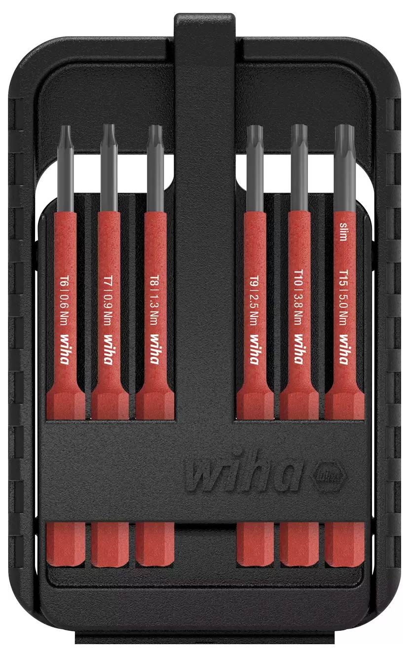 Un ensemble de six tournevis de précision rouges avec des poignées noires, organisés dans un étui en plastique noir. Chaque tournevis est étiqueté avec les détails de la taille.