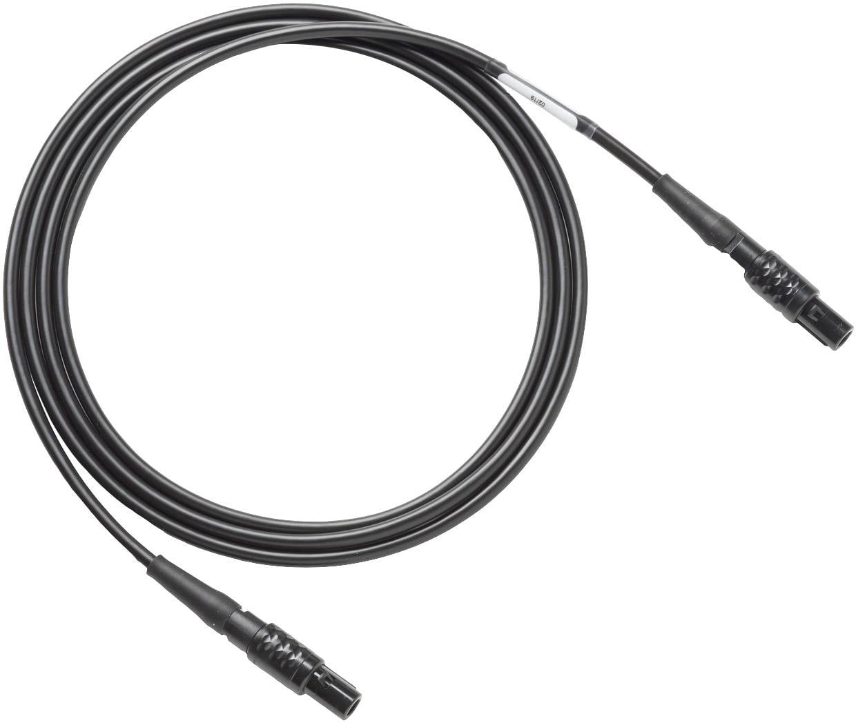 Câble XLR noir avec connecteurs aux deux extrémités, utilisé pour la transmission de signaux audio.
