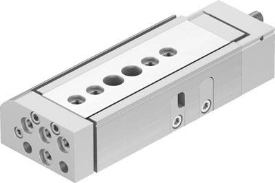 Un Festo Interrupteur magnétique SMT-10M-PS-24V-E-0,3-L-M8D