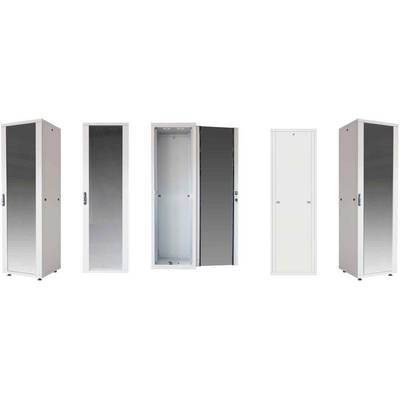 Cinq vues différentes d'une armoire métallique blanche avec des portes ouvertes et fermées, adaptée au rangement.