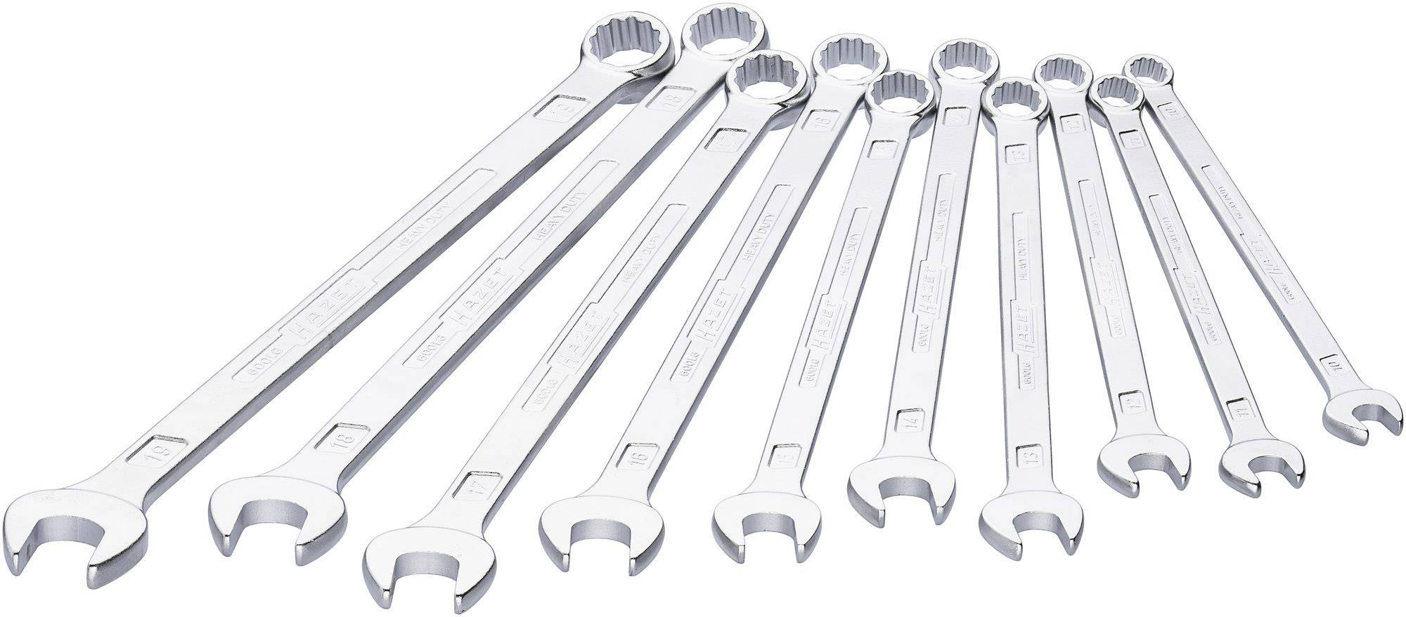 Un ensemble de dix clés plates (ou clés à œil) en argent, disposées par taille croissante sur un fond blanc, allant du plus petit au plus grand.