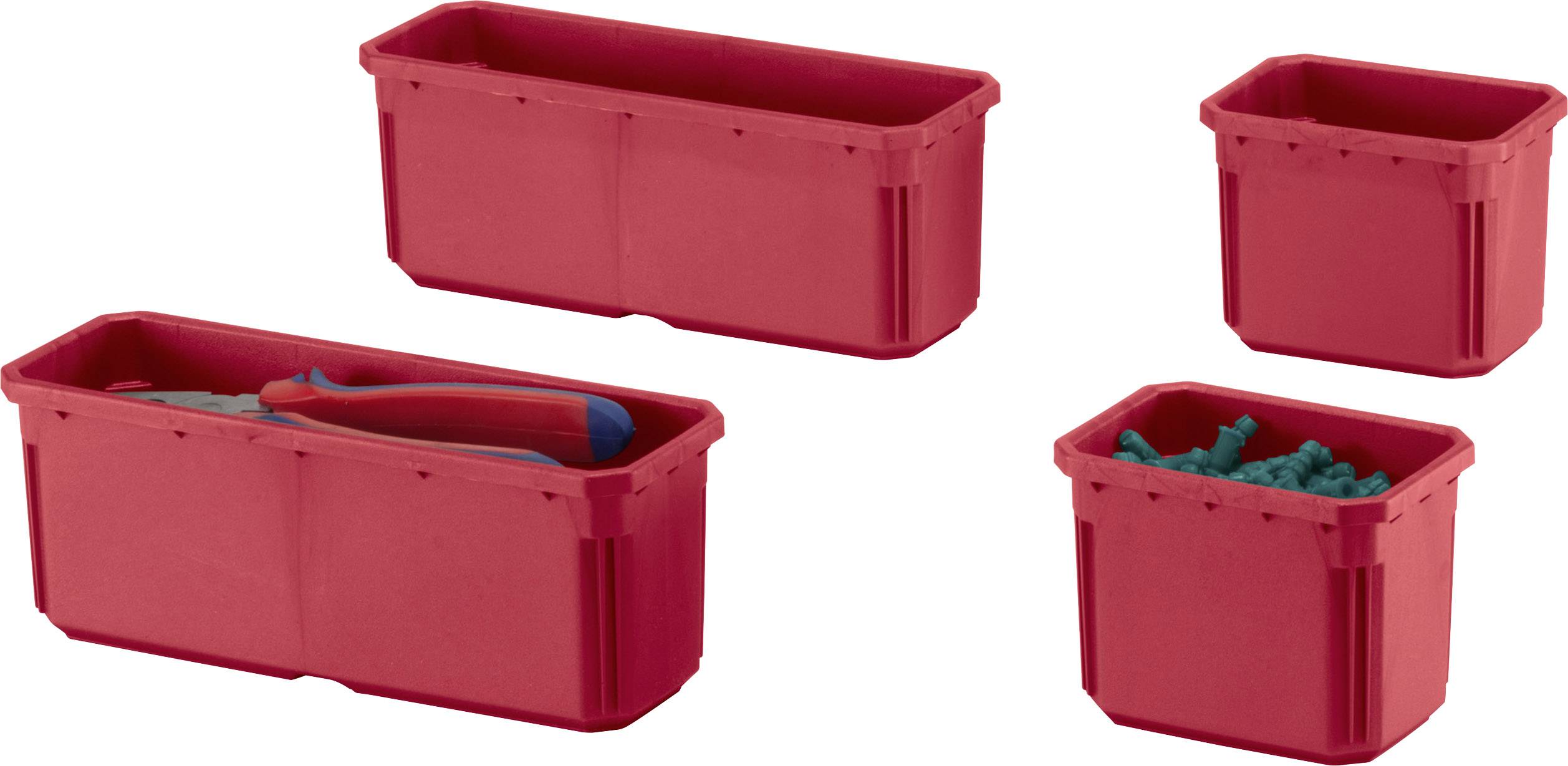 Quatre conteneurs en plastique rouge de différentes tailles, deux vides, un contenant des câbles et un autre rempli d'outils.