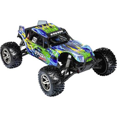 Une voiture télécommandée au design coloré bleu-vert et avec de grandes roues, adaptée aux trajets tout-terrain.