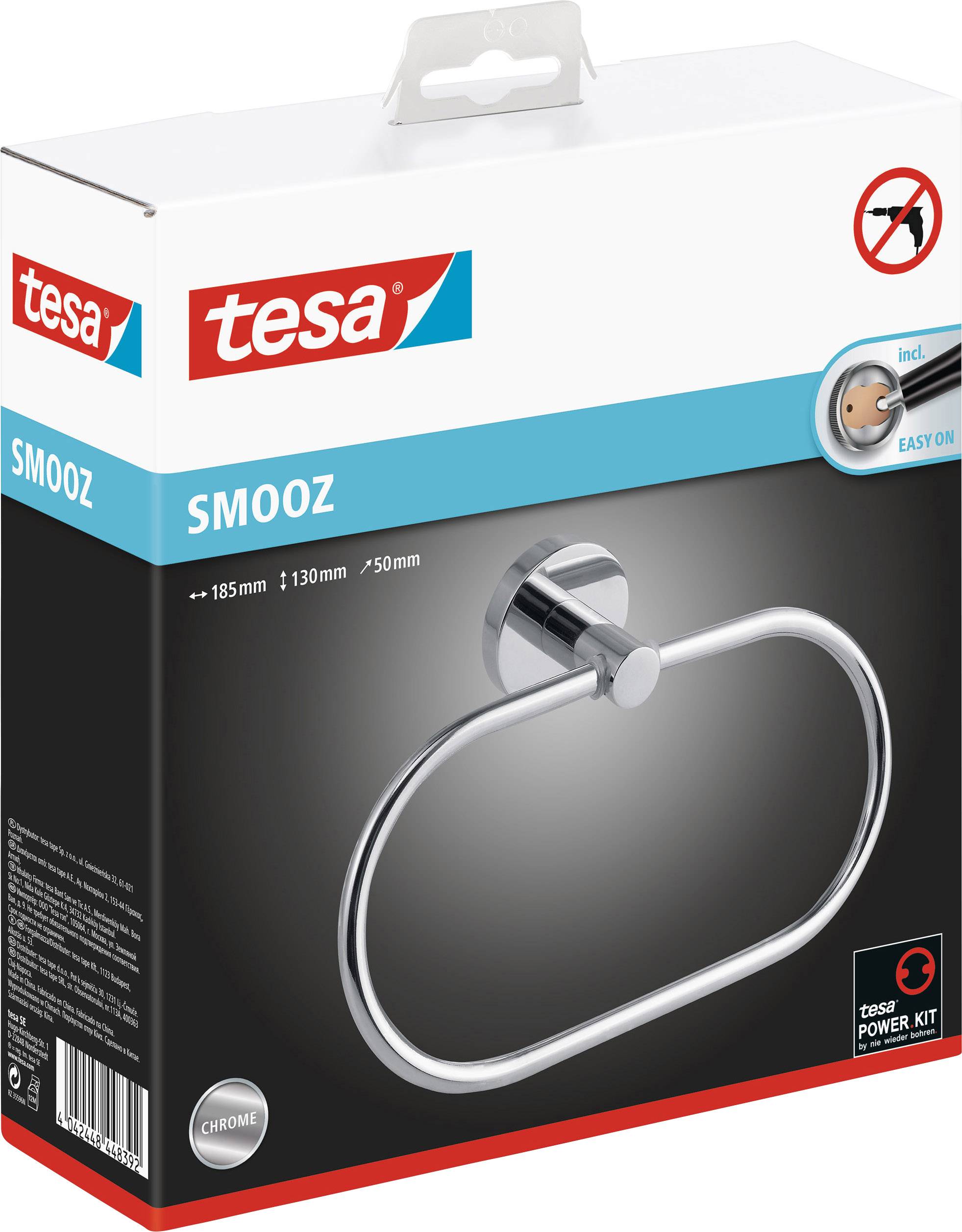 Emballage d'un porte-serviettes chromé de la marque 'tesa' modèle 'SMOOZ', comprenant un kit de fixation pour une installation facile sans perçage.