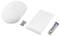 Souris blanche sans fil avec récepteur USB, chiffon de nettoyage blanc et pile AA Maxell. Adaptée à l'utilisation informatique.