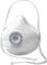 Un masque FFP2 blanc avec valve, reconnaissable à ses certifications, offre une protection contre les particules et est conçu pour couvrir le nez et la bouche.
