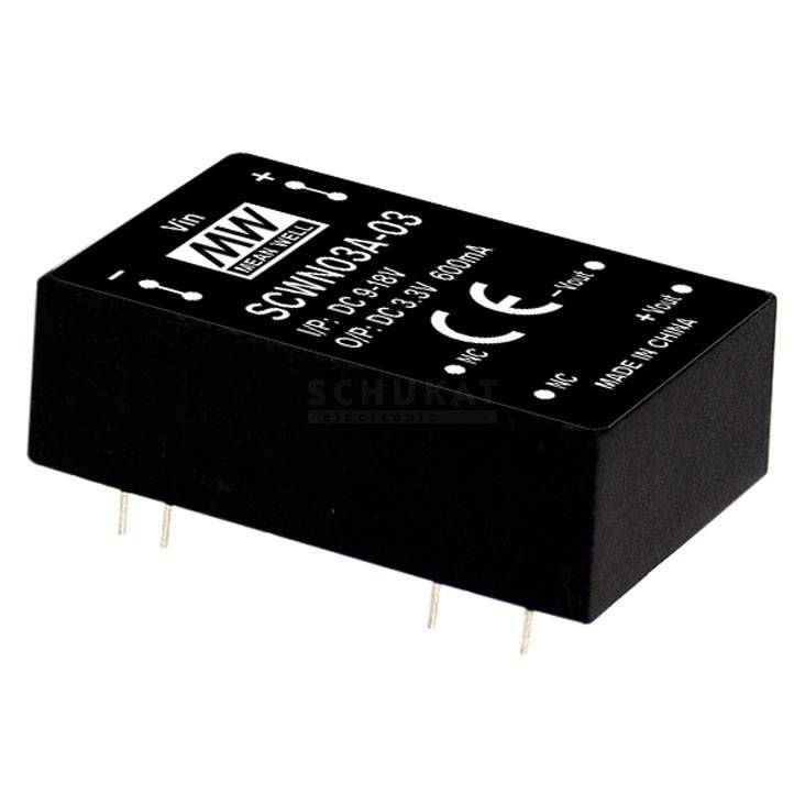 Un composant électronique noir, un convertisseur de tension continue de MW, modèle SCMI03A-03, avec ses données techniques et son marquage CE.
