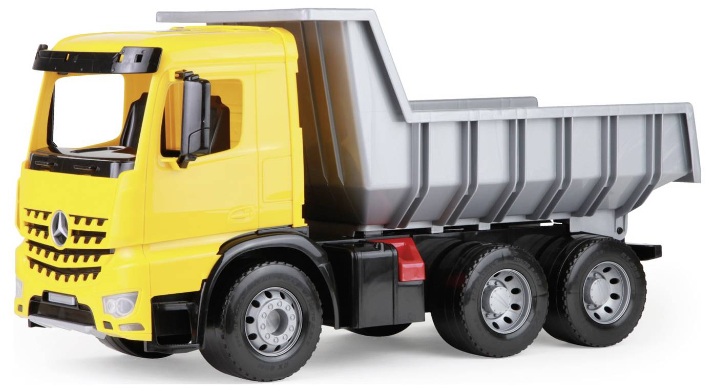 Un camion-benne jouet jaune avec un plateau basculant gris, des roues noires et une cabine détaillée, placé sur un fond blanc.