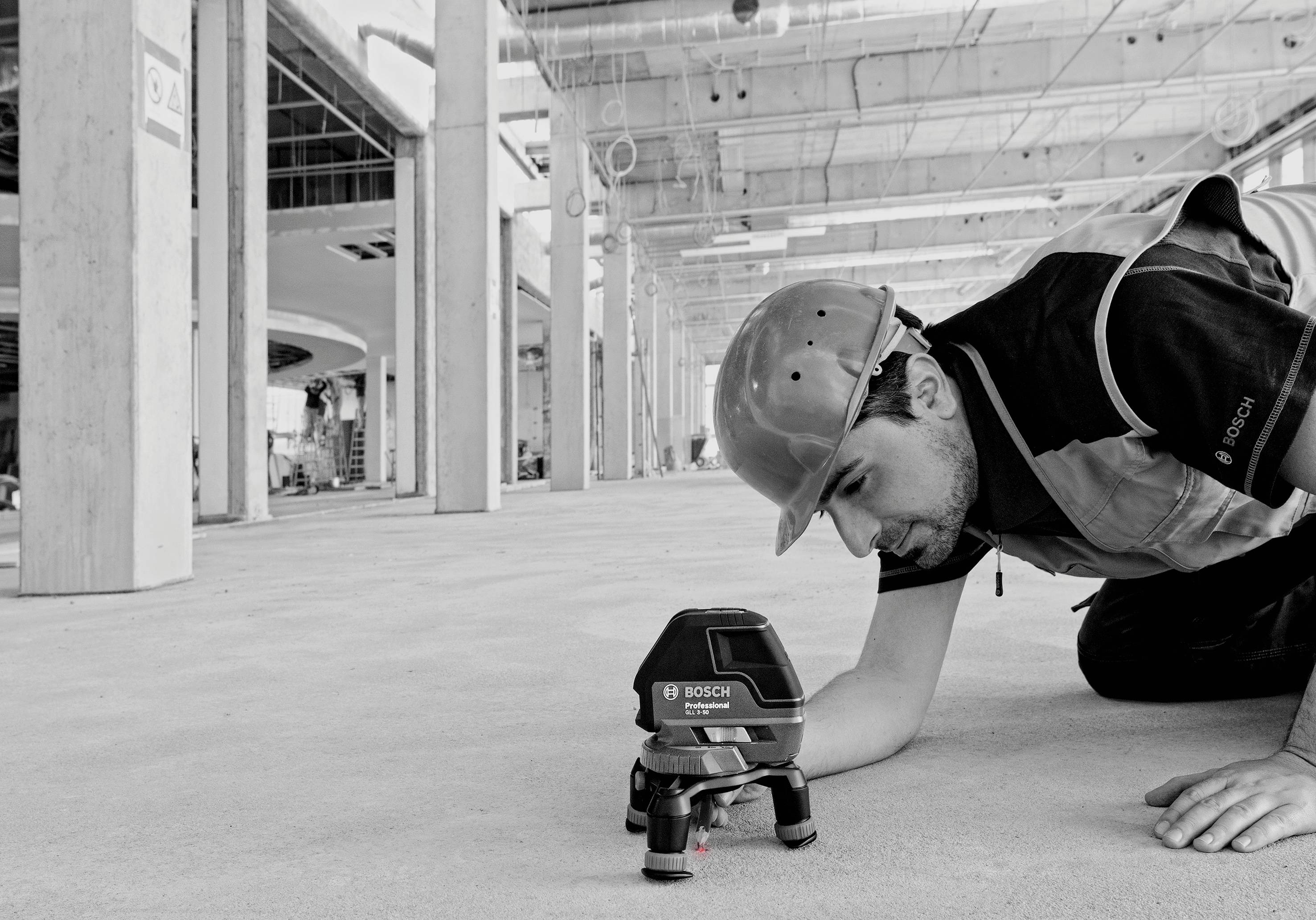 Laser à lignes GLL 3-50, avec récepteur laser LR2, support universel BM1, L-BOXX-2