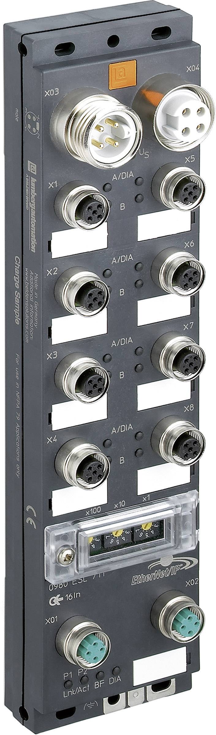Distributeur de bus de terrain industriel avec plusieurs connexions enfichables et voyants LED. Utilisé pour la mise en réseau et le contrôle dans les systèmes d'automatisation.