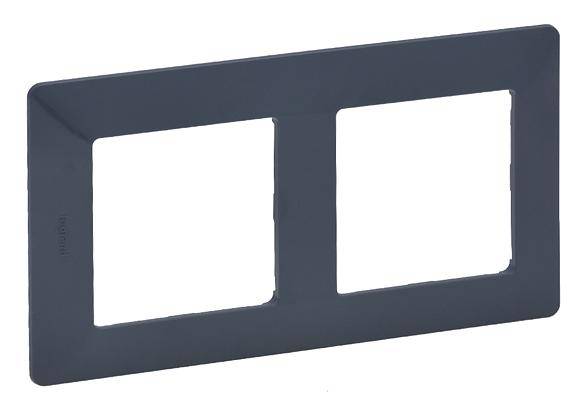 Cadre double pour mécanismes d'interrupteurs, rectangulaire, noir. Adapté pour l'installation dans des prises murales.