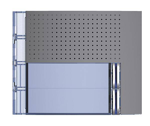 Modèle architectural bleu-gris perforé en vue de dessus. Montre une grande structure rectangulaire avec des détails transparents et étagés.