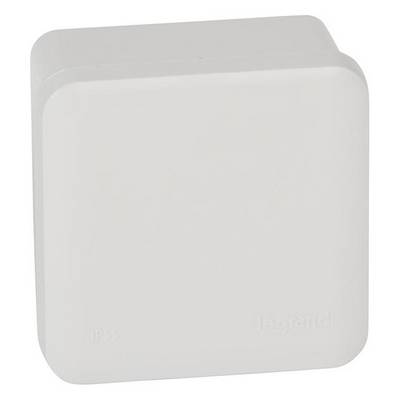 Un boîtier rectangulaire blanc avec des coins arrondis, marqué 'IP55' pour une protection contre la poussière et les projections d'eau.