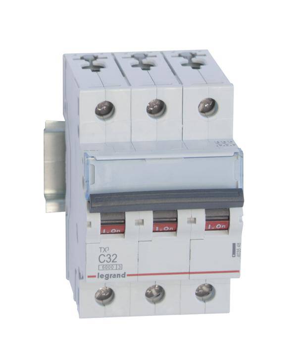 Legrand 403548 Legrand 403548 Disjoncteur 32 A 400 V/AC