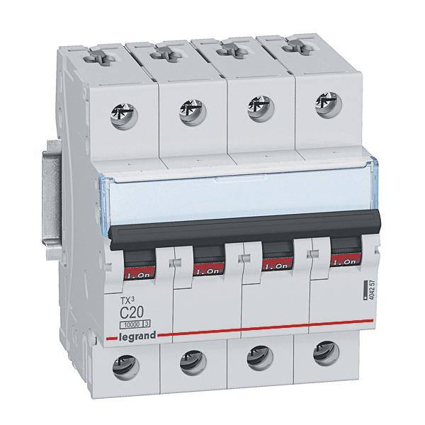 Un disjoncteur tétrapolaire de la marque Legrand, modèle TX³ C20, adapté à la protection contre les surtensions et à la distribution de charge dans les systèmes électriques.