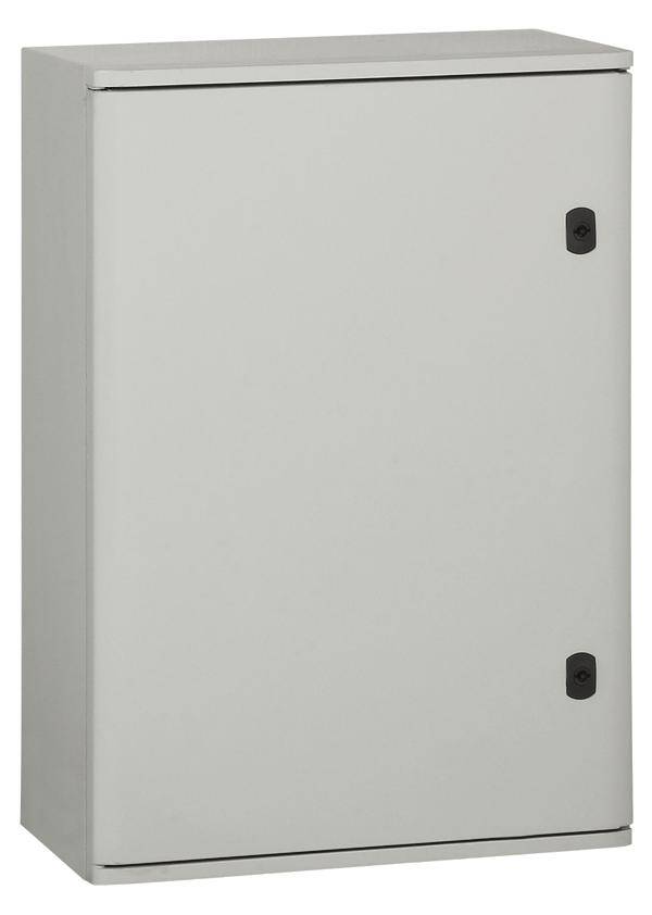 Armoire ou boîte en métal gris chiné avec deux poignées sombres sur le côté droit.