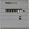 Un compteur horaire gris portant l'inscription 'theben BZ 142'. Le compteur affiche '0000019 h'.