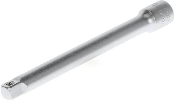 Une tige de rallonge en argent pour clés à douille, utilisée dans les boîtes à outils pour prolonger la portée des clés à cliquet.