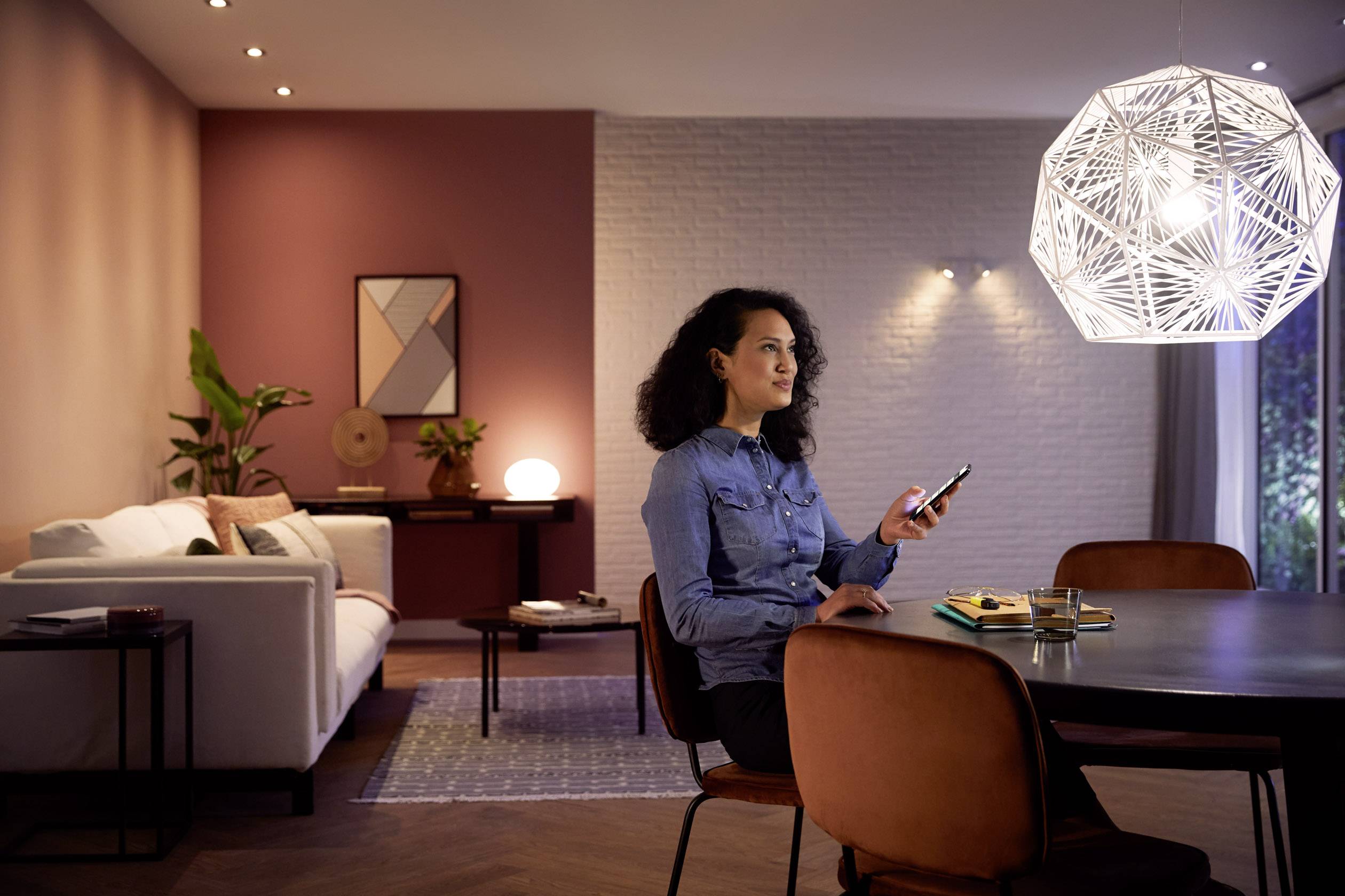 Ampoule à LED Philips LED 929001953301 CEE: G (A - G) White Ambiance GU10 5 W blanc chaud, blanc neutre, blanc froid CEE-11