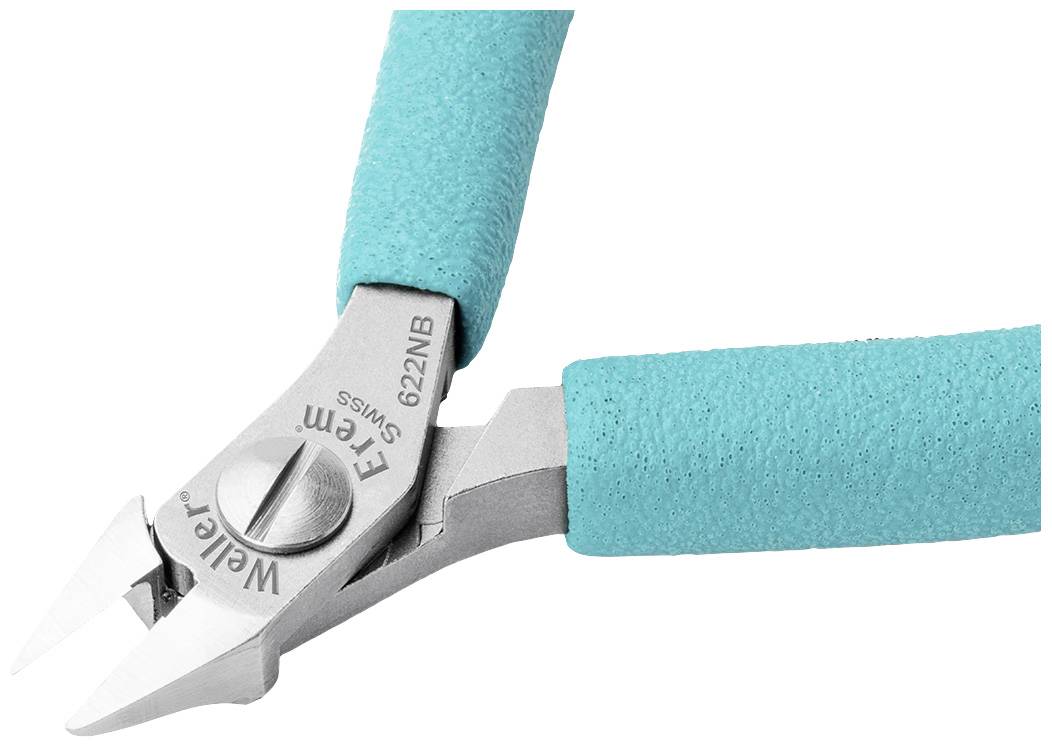 Une pince à bouts argentés et poignées turquoise.