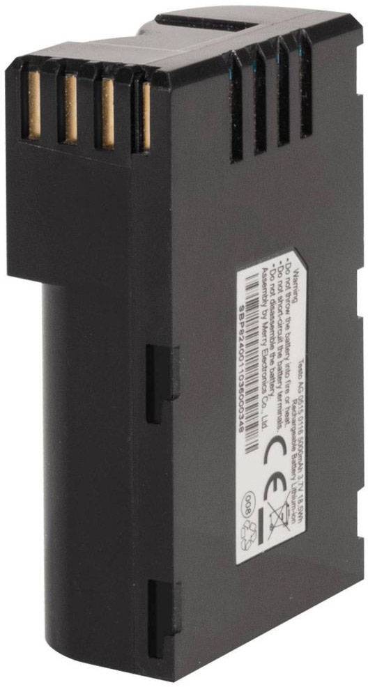 Une batterie noire avec des broches de contact et une étiquette portant des spécifications techniques et le marquage CE sur le côté.