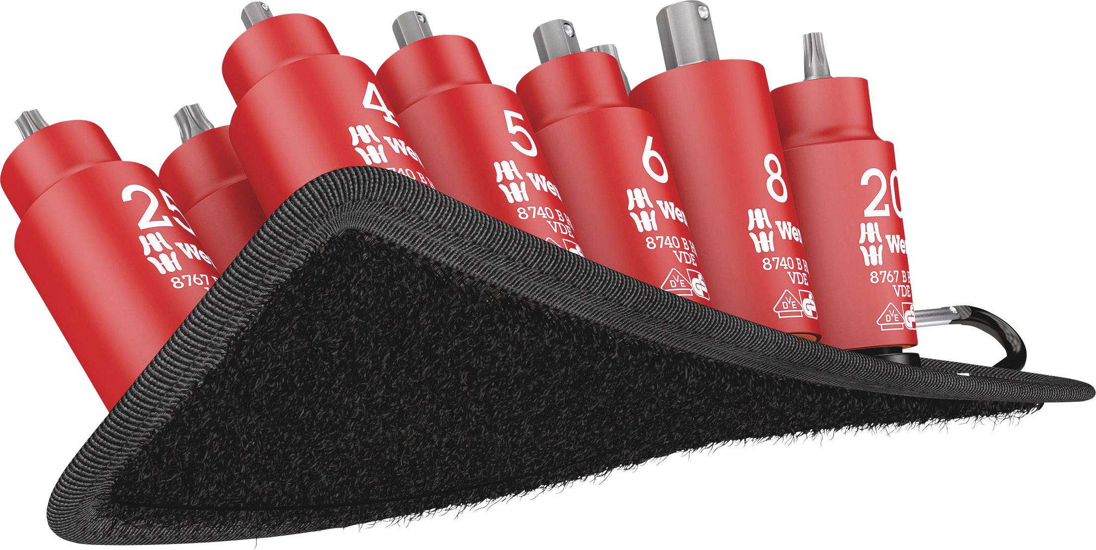 Un ensemble de douilles à emmanchement rouge dans une pochette de protection noire, disposées de la plus petite à la plus grande.