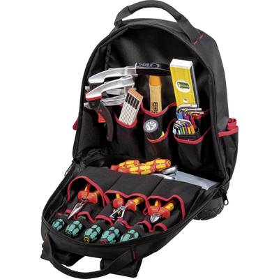 Un sac à outils ouvert montre divers outils, dont des tournevis, des pinces et un paquet de crayons de couleur, soigneusement rangés dans des compartiments.