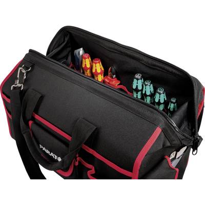Un sac à outils noir avec des touches rouges, partiellement ouvert, révèle des outils rangés à l'intérieur, tels que des tournevis de différentes couleurs.