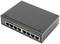 Un commutateur Ethernet industriel noir avec huit ports réseau sur l'avant.
