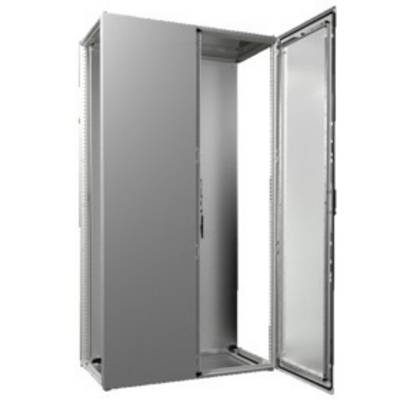 Un armoire métallique grise ouverte, avec une porte, adaptée aux applications informatiques ou électrotechniques, présente un intérieur vide.