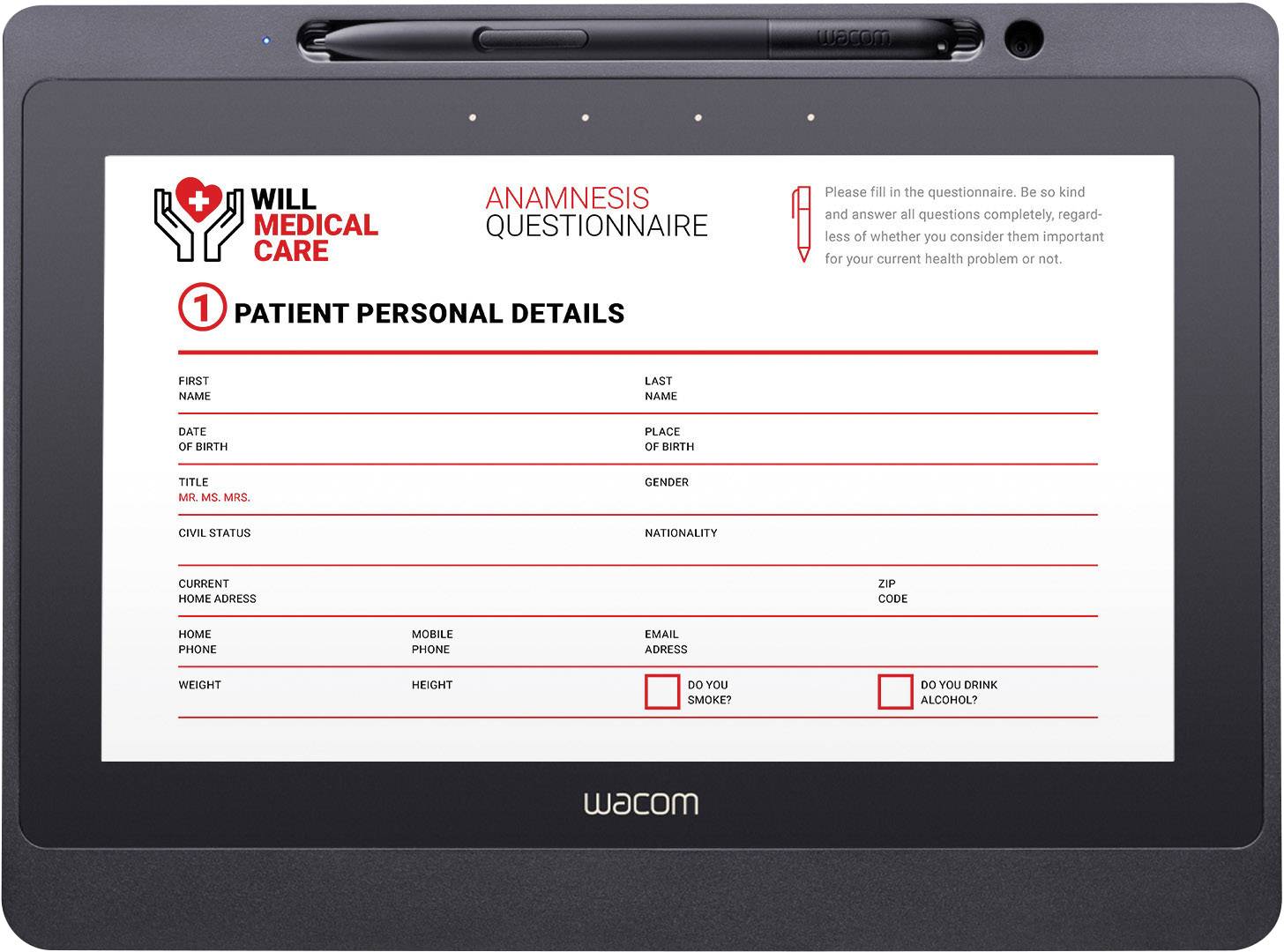 Un écran de tablette affiche un formulaire électronique de dossier médical avec des champs de saisie pour les données personnelles et les questions de santé.