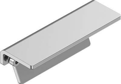 Poignée en métal de forme rectangulaire avec fixation inclinée, adaptée aux tiroirs ou aux armoires. Design moderne et minimaliste.