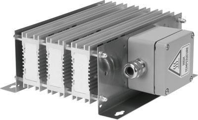 Résistance de chauffage industrielle avec ailettes de refroidissement et boîte de raccordement, adaptée à des applications telles que le chauffage de conduits d'air ou les armoires électriques.