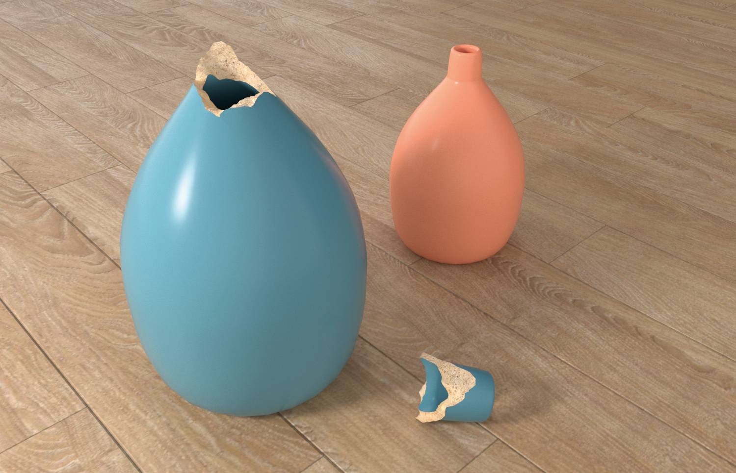 Deux vases en céramique sur un plancher en bois, un grand vase bleu cassé avec le dessus manquant et un éclat tombé, et un vase pêche intact derrière lui.