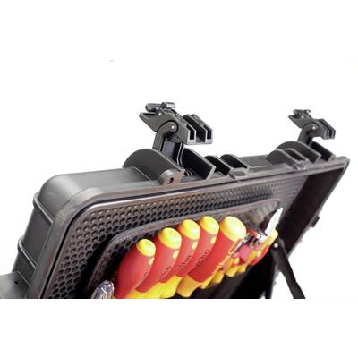 Une trousse à outils contenant différents tournevis isolés est ouverte, montrant les outils à l'intérieur.