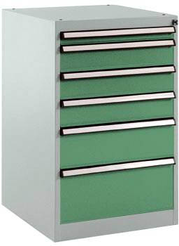 Armoire à tiroirs métallique avec six tiroirs verts sur un corps gris. L'armoire est destinée au rangement des outils et des matériaux.