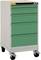 Chariot mobile à quatre tiroirs verts, monté sur roulettes. Utilisé dans les environnements de travail pour le rangement des outils ou des matériaux.