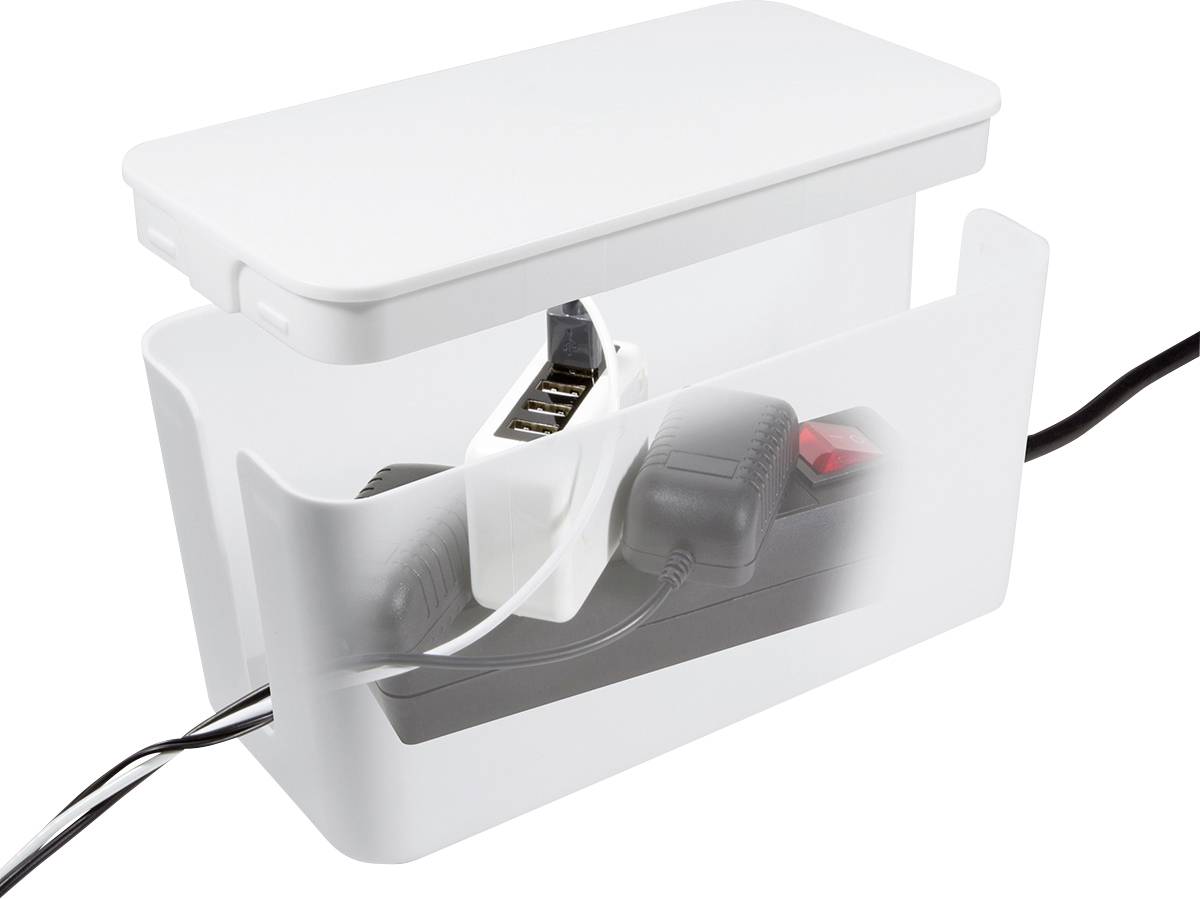 Boîte de rangement blanche avec couvercle, dissimulant plusieurs câbles et un bloc d'alimentation. Permet d'organiser et de ranger les câbles de manière ordonnée sur les bureaux ou les sols.
