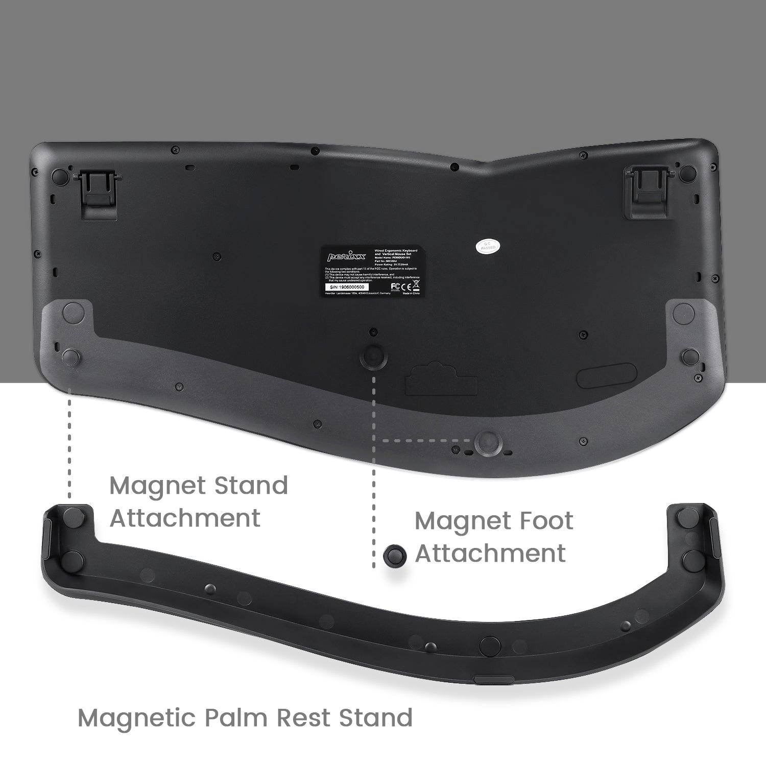Dessous d'un clavier avec un support de repose-poignets magnétique. Points de fixation magnétiques sur le support et le pied mis en évidence.