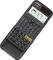 Une calculatrice scientifique de la marque Casio affiche des calculs mathématiques sur un écran, avec des touches pour des fonctions complexes.