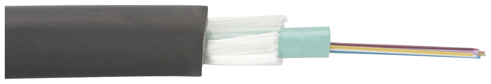 Un câble à fibre optique coupé révèle sa structure interne : gaine extérieure, couche de protection et fibres de verre colorées pour la transmission de données.