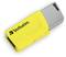 Clé USB jaune de Verbatim. Corps principal en plastique avec connecteur argenté, support de stockage portable pour données numériques.