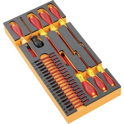 Un ensemble d'outils comprenant des tournevis rouges et jaunes et des clés à douille noires, soigneusement rangés dans un support en mousse jaune.