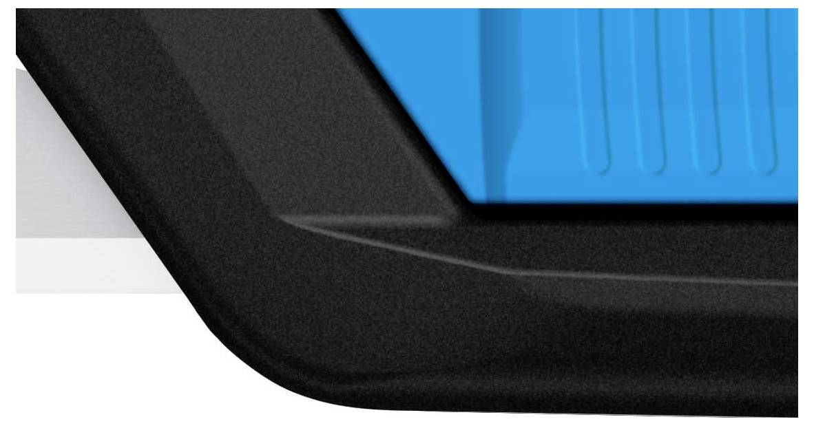 Partie d'un objet difficilement identifiable avec une bordure noire et une surface bleue structurée par des lignes.