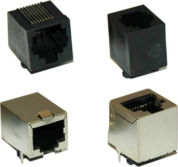 Quatre prises RJ45 différentes dans des designs et des matériaux variés.