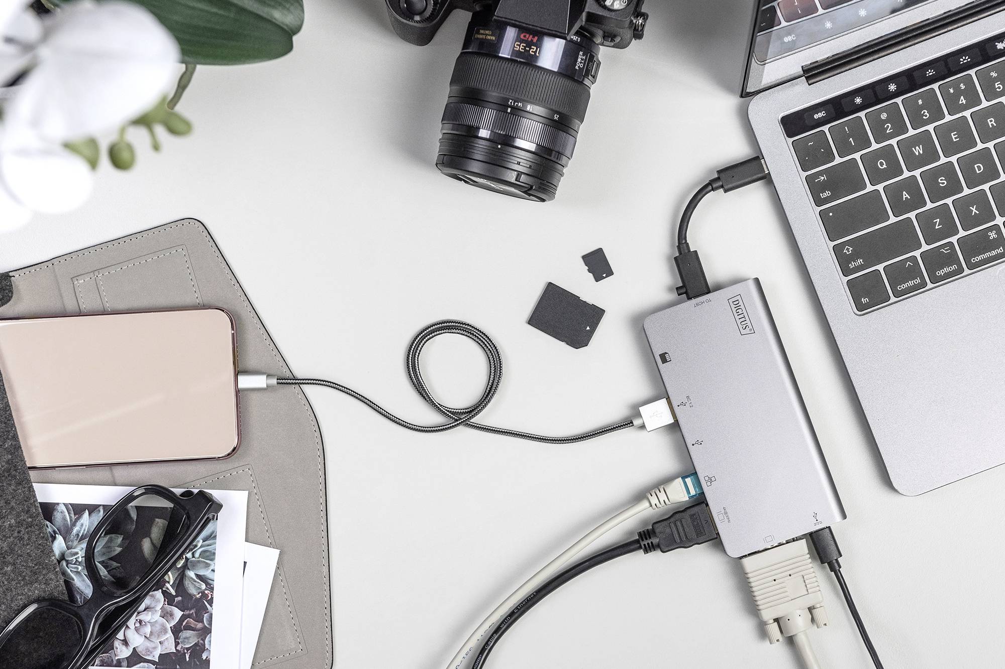 Digitus DA-70877 Station d'accueil USB-C® avec fonction de chargement-1