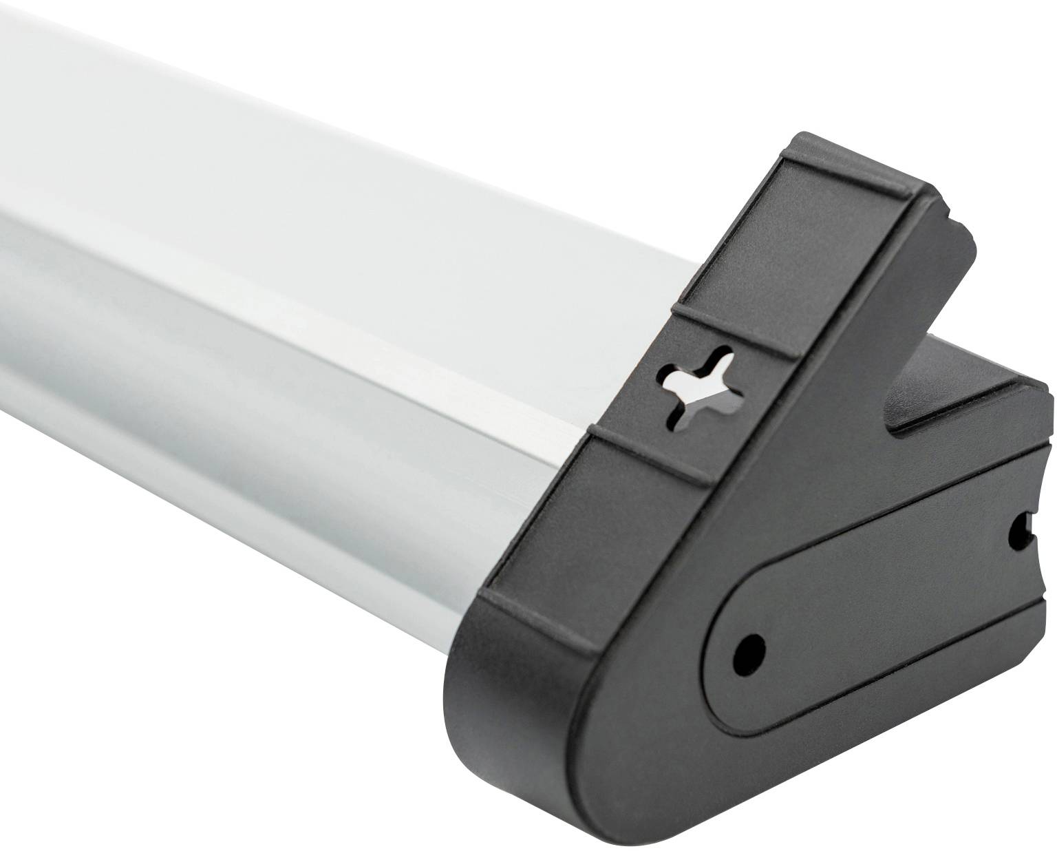 Gros plan d'un profilé en aluminium avec un embout de fermeture noir à une extrémité. Il pourrait s'agir d'un élément d'étagère ou de cadre.