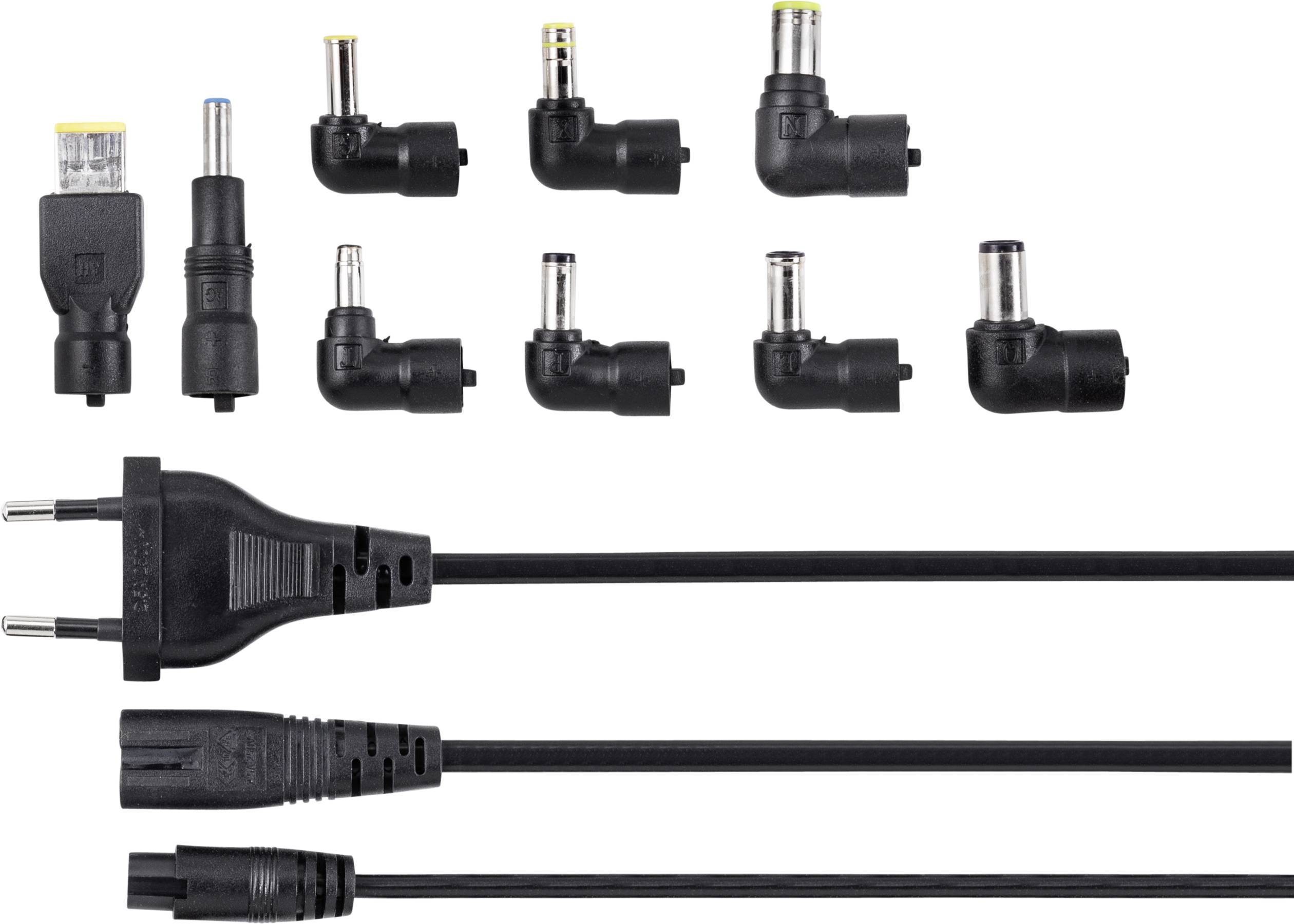 Différentes fiches d'adaptateur électrique noires et câbles de formes et de tailles variées sur fond blanc.