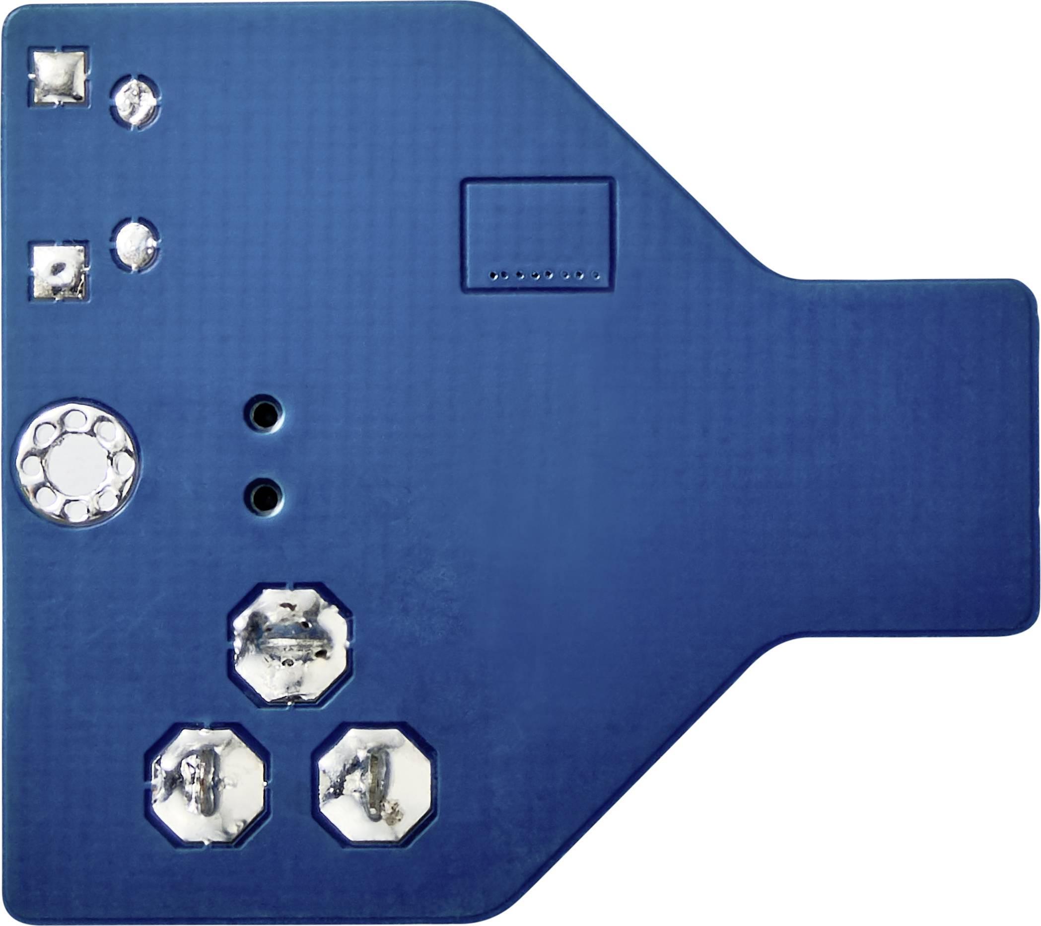 Une carte électronique bleue avec différents points de contact et connexions ronds et hexagonaux à sa surface.