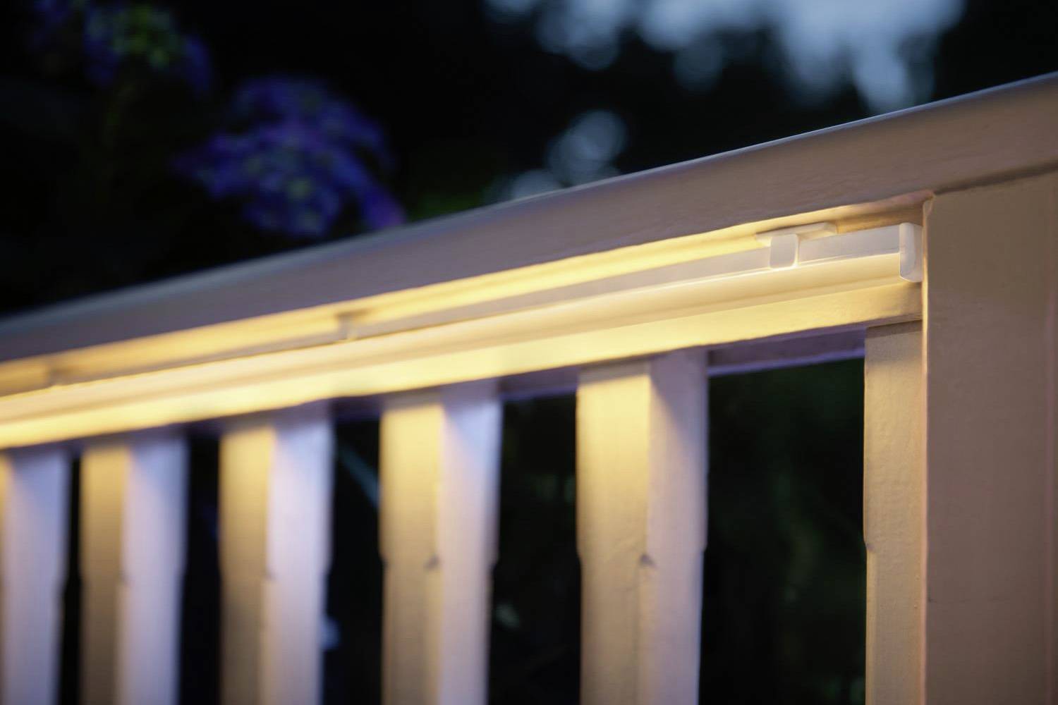 Philips Lighting Hue Bande LED 70985300 Lightstrip Outdoor LED integree 37.5 W blanc chaud Conrad Electronic France